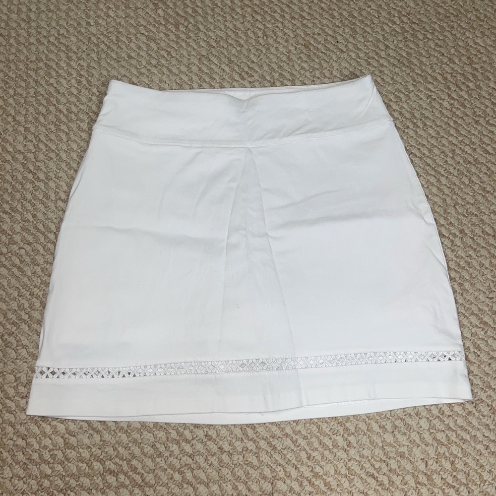 crown & ivy White A-Line Skort with Lace Hem Detail